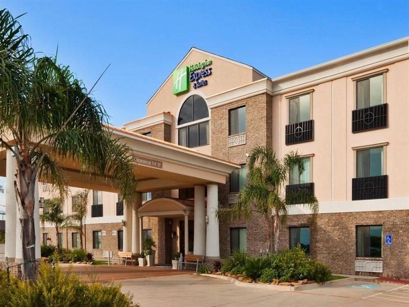 Holiday Inn Express Fairfield By Ihg Екстериор снимка