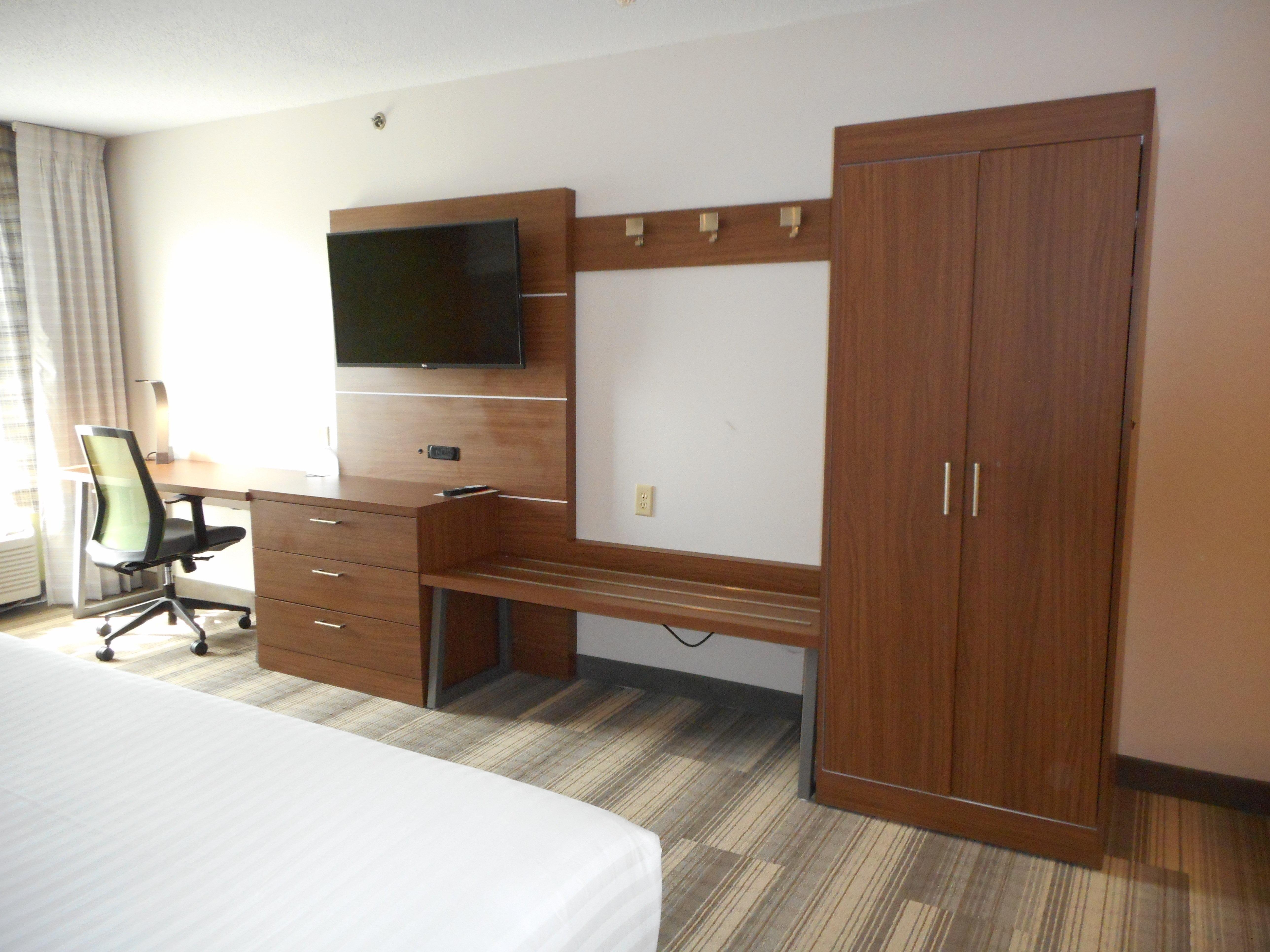 Holiday Inn Express Fairfield By Ihg Екстериор снимка