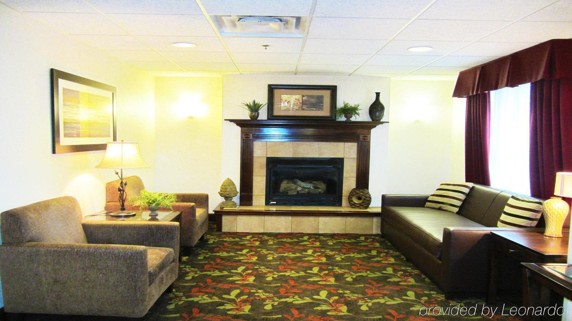 Holiday Inn Express Fairfield By Ihg Екстериор снимка