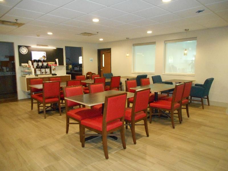 Holiday Inn Express Fairfield By Ihg Екстериор снимка